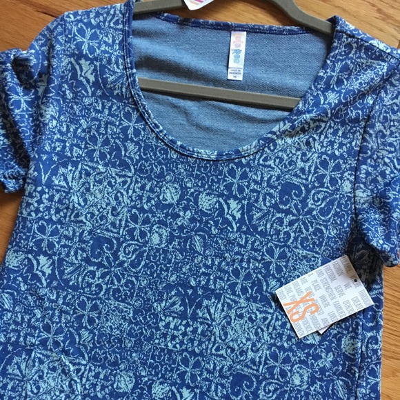 LuLaRoe classic tee - Picture 1 of 1